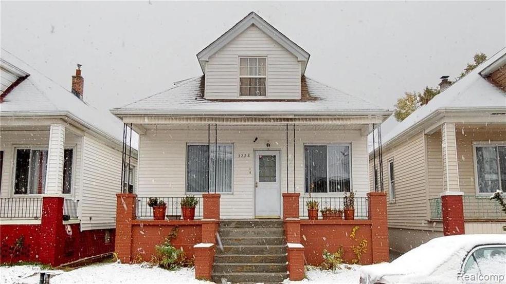 Welcome-To-3228-Trowbridge-Street-In-Hamtramck-01-