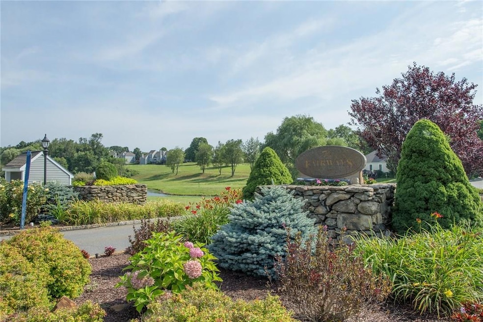 127 Fairways Crescent unit U127, Carmel, NY 10512 - photo 1