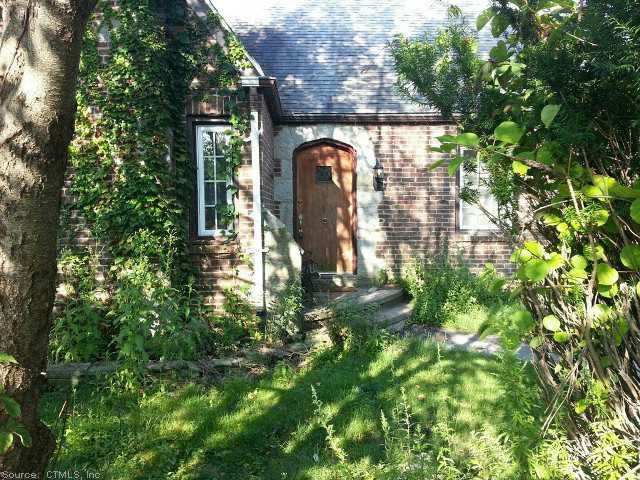 816 Woodruff Rd, Orange, CT 06477 - photo 1