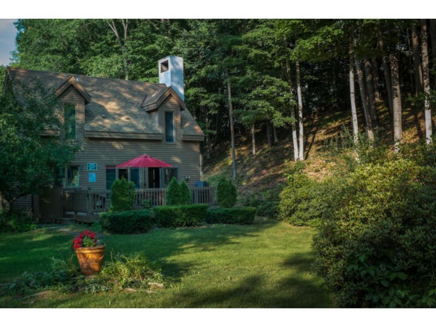 807 Murphys Rd unit 6B, Quechee, VT 05059 - photo 1