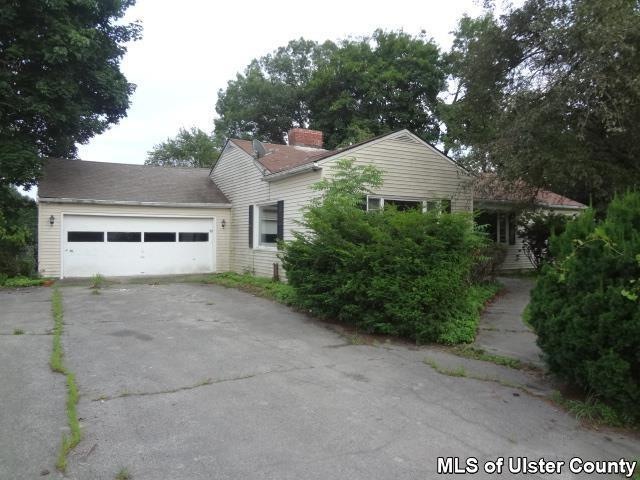 40 Valley View Rd, Poughkeepsie, NY 12603 - photo 1