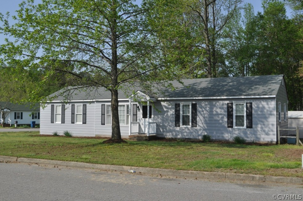 8824 Rainwater Rd, North Chesterfield, VA 23237 - photo 1