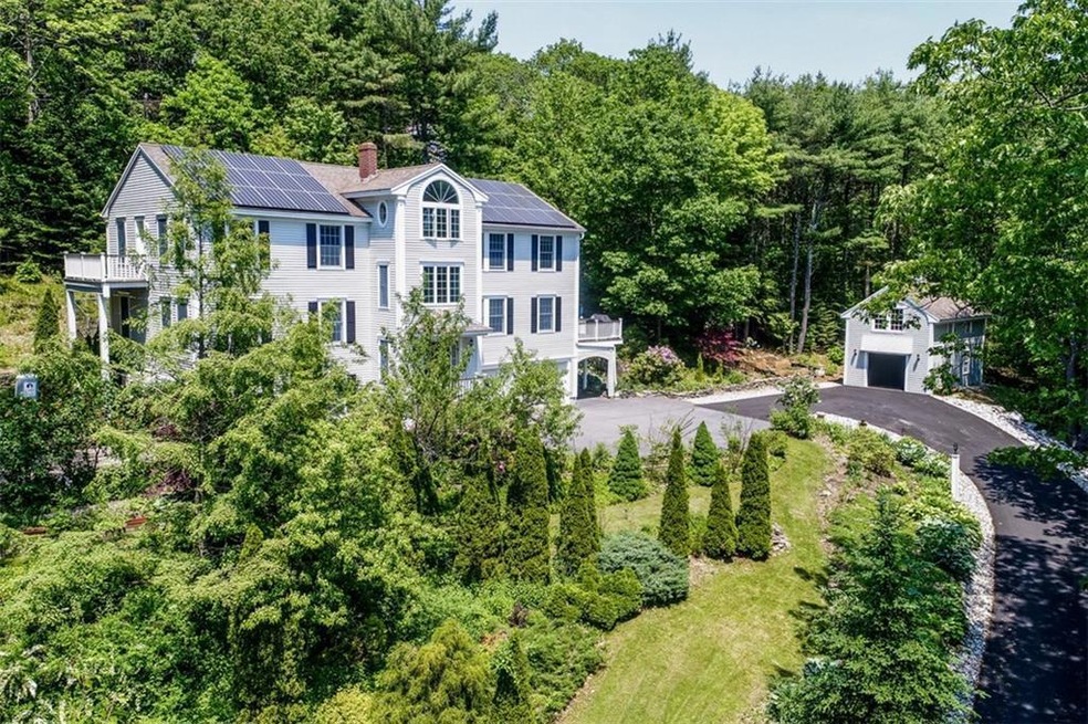 Welcome to 284 Foreside Road!