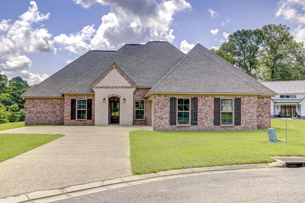 Pending $349,900