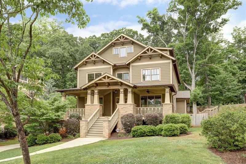 Gorgeous custom Craftsman! No detail has been over
