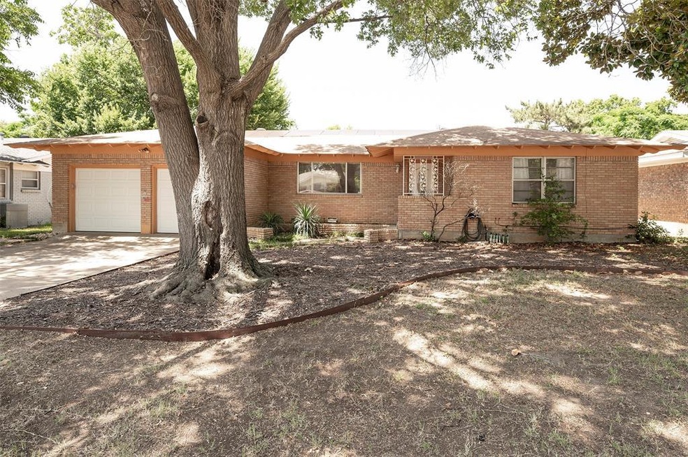 420 Patricia Rd, Hurst, TX 76053 - photo 1