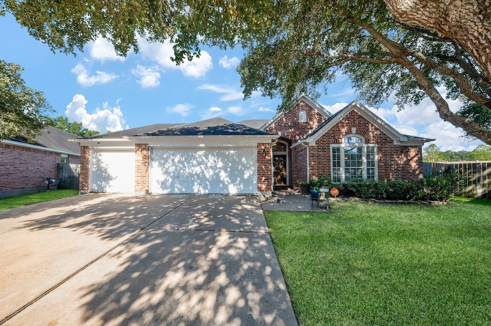 2107 Grand Brook Ct, Richmond, TX 77469 - photo 1