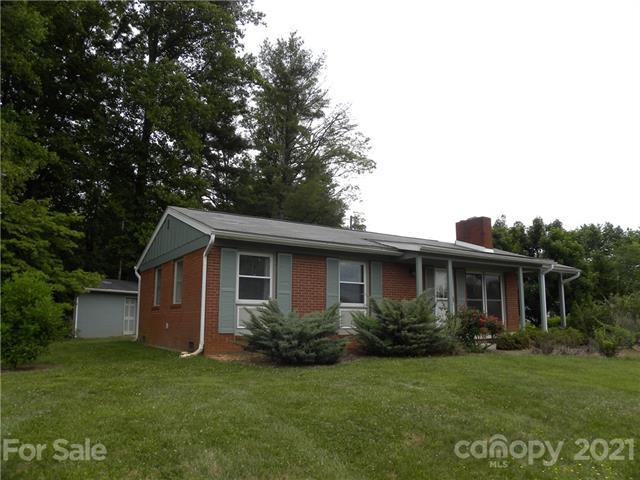 25 Sprinkle Dr, Leicester, NC 28748 - photo 1