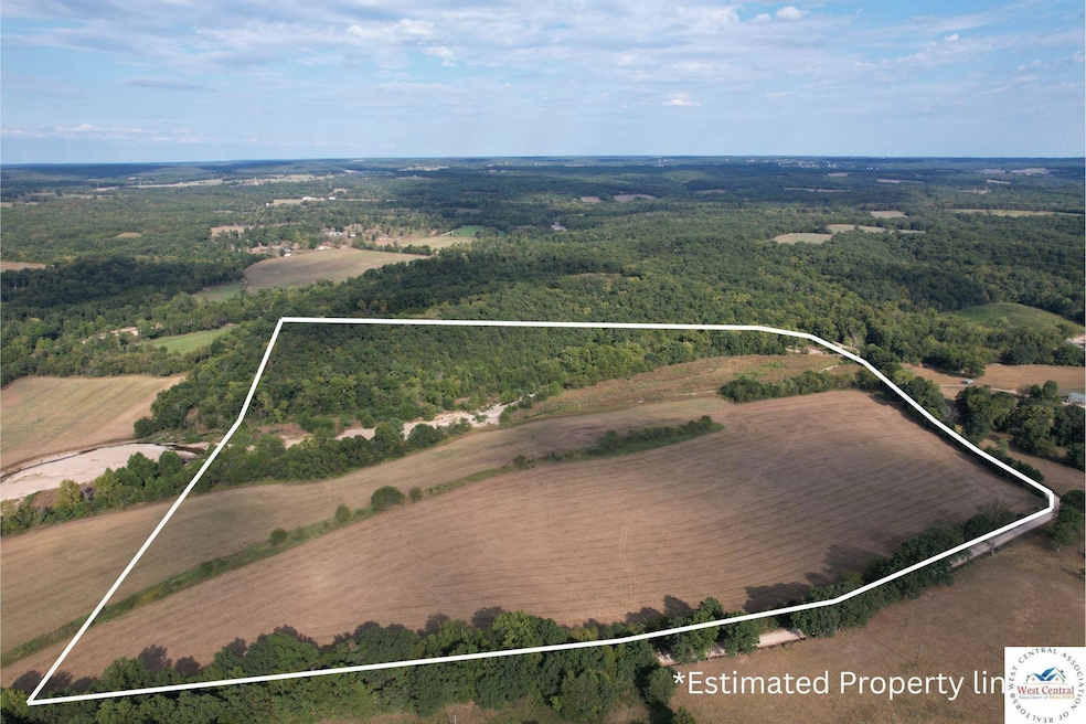 442 Tavern Creek Rd, Iberia, MO 65486 - photo 1