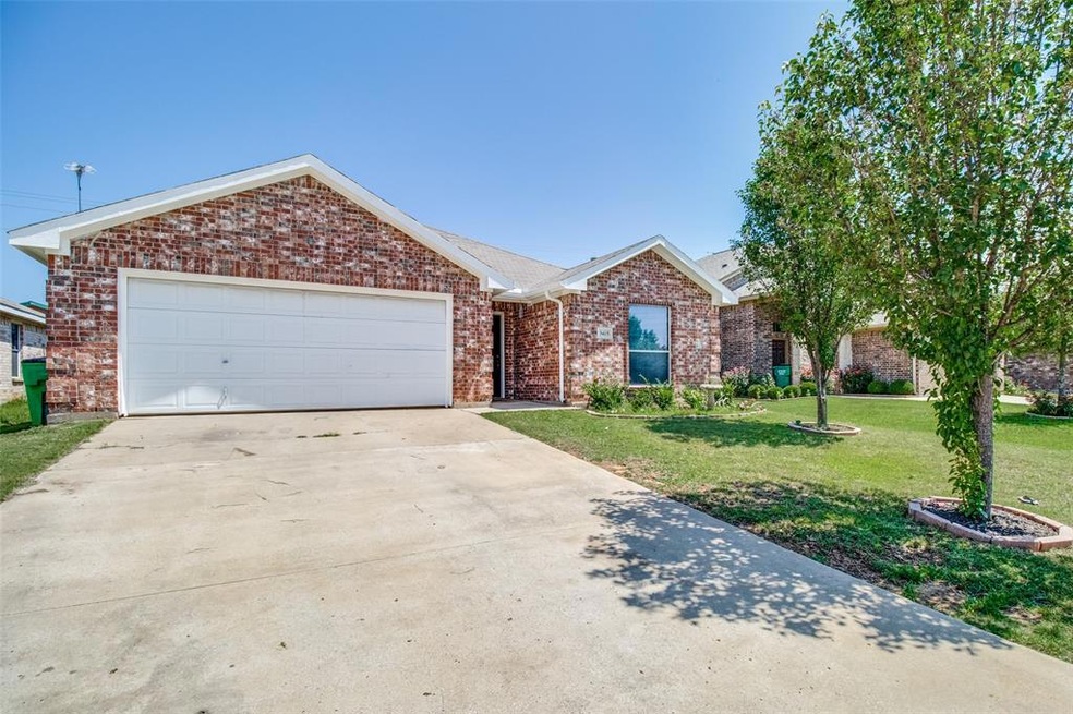 3415 Austin St, Gainesville, TX 76240 - photo 1