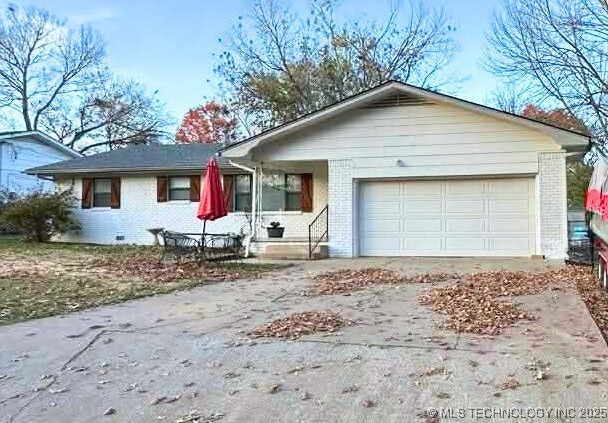 1410 W Danny St, Claremore, OK 74017 - photo 1