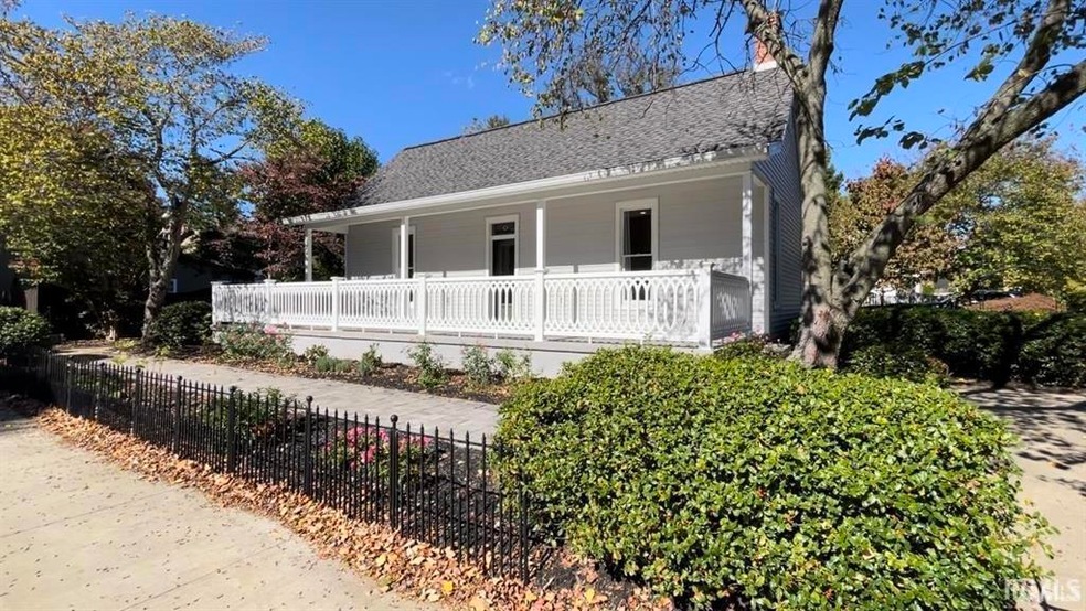 402 W Jennings St, Newburgh, IN 47630 - photo 1