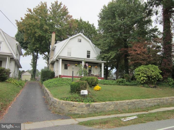 224 E Dutton Mill Rd, Brookhaven, PA 19015 - photo 1