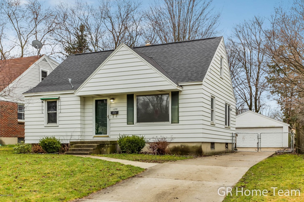 1235 Lewison Ave NE, Grand Rapids, MI 49505 - photo 1