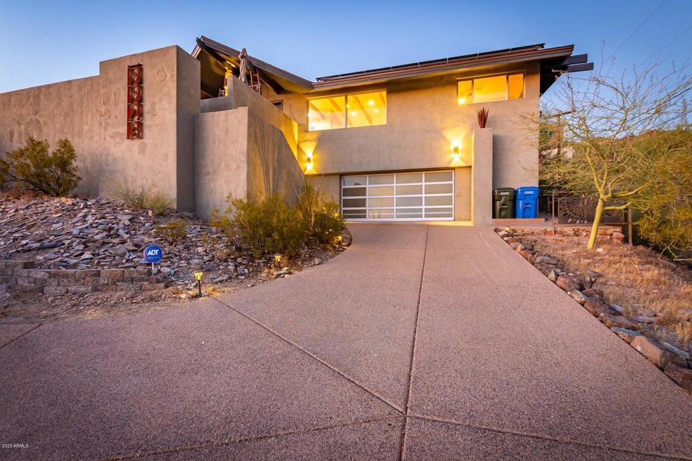 9923 N 16th Place E, Phoenix, AZ 85020 - photo 1