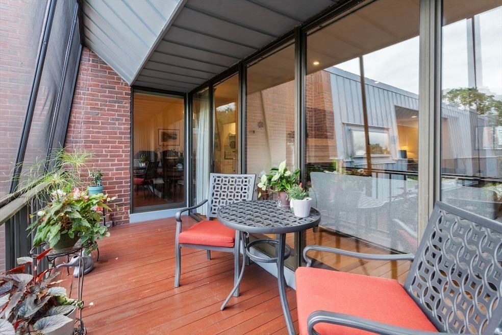 Sold $1,050,000 • Co-Listing Agent