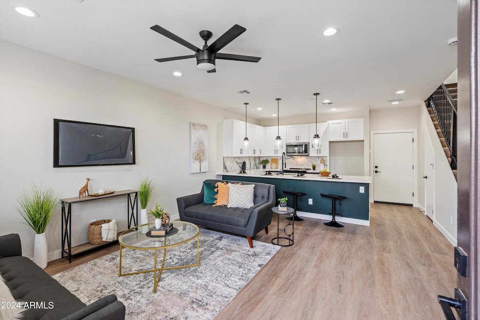 1642 E Monte Vista Rd unit 7, Phoenix, AZ 85006 - photo 1