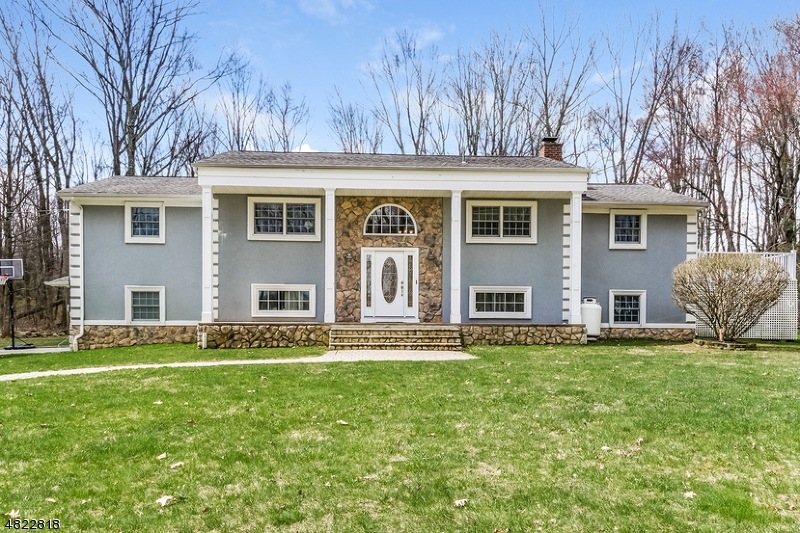 199 Drakestown Rd, Long Valley, NJ 07853 - photo 1