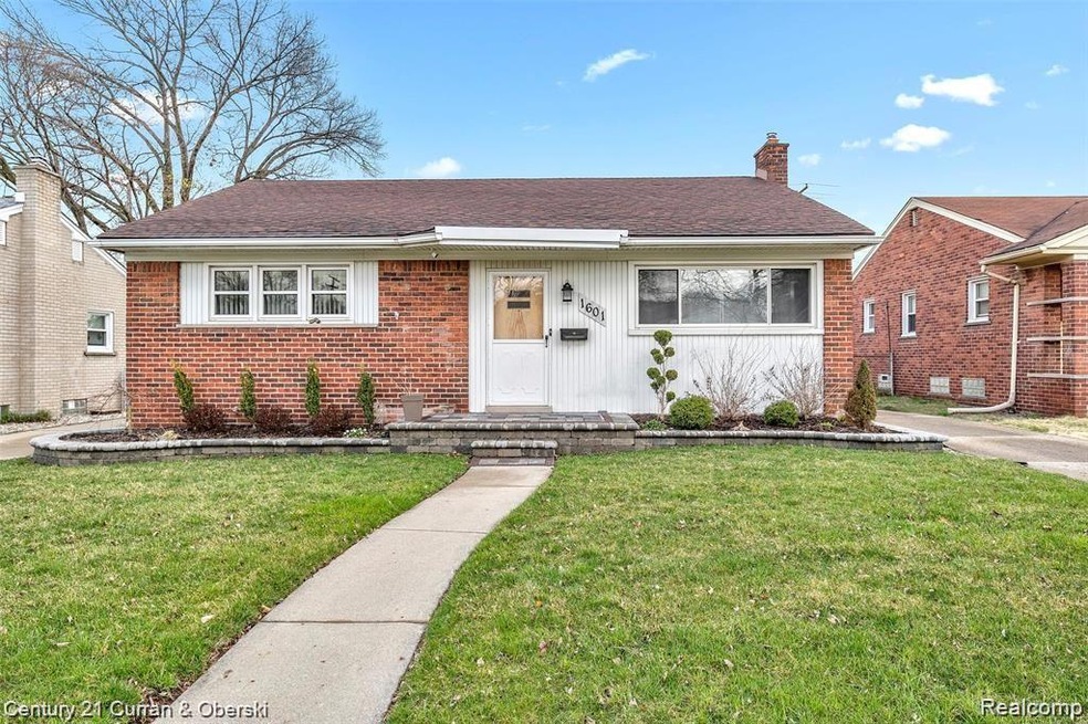 1601 Walnut St, Dearborn, MI 48124 - photo 1