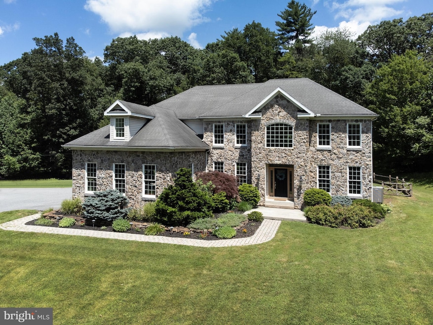 Sold $825,000