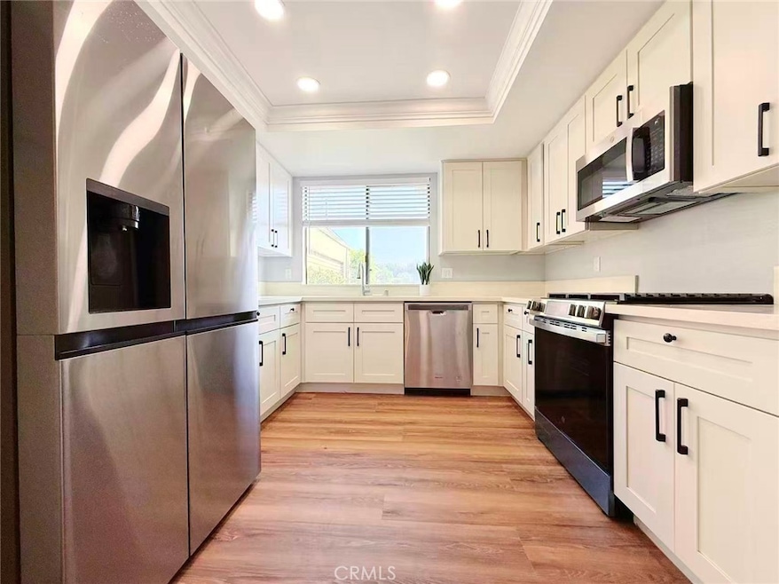 239 Linwood Ave unit E, Monrovia, CA 91016 - photo 1