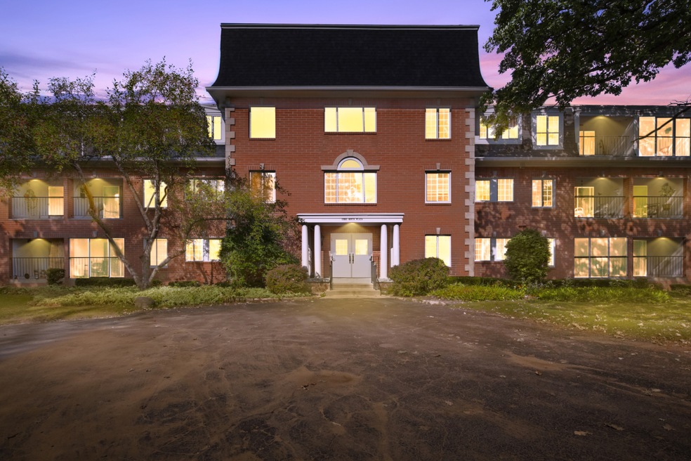 12990 W Bluemound Rd unit 301, Elm Grove, WI 53122 - photo 1