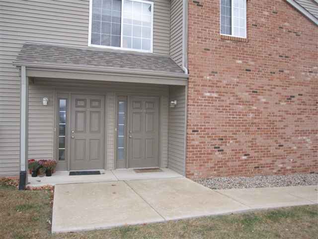 4503 N Thornhill Dr unit 101C, Peoria, IL 61615 - photo 1