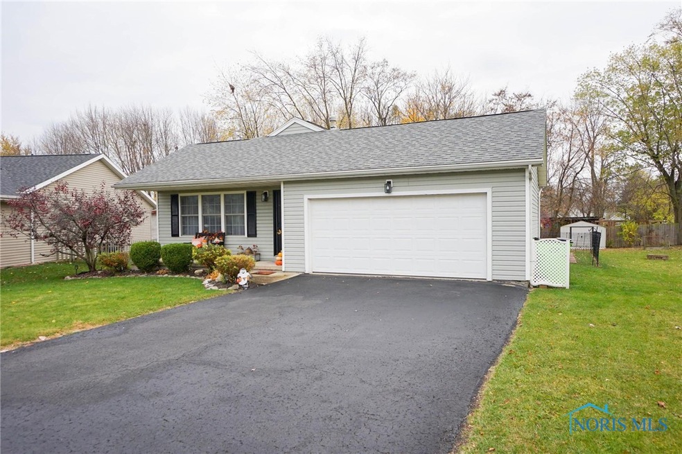 1007 Crystal Ln, Findlay, OH 45840 - photo 1