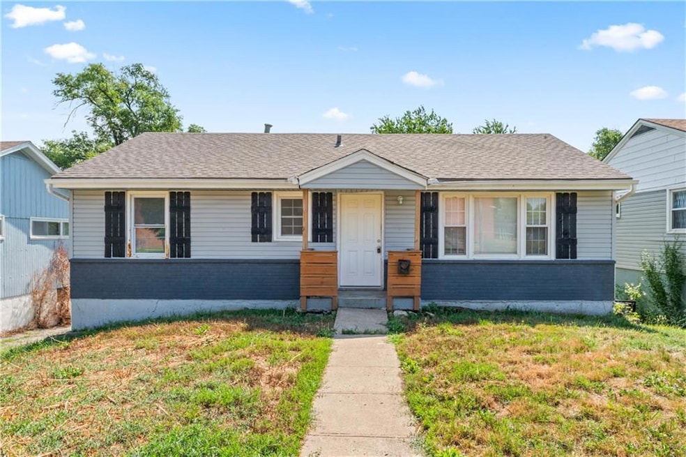 Under Contract $185,000 • Co-Listing Agent