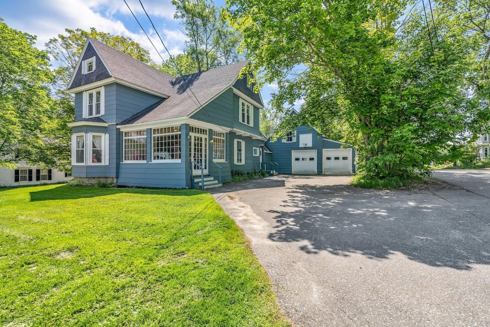 14-web-or-mls-211-main-st