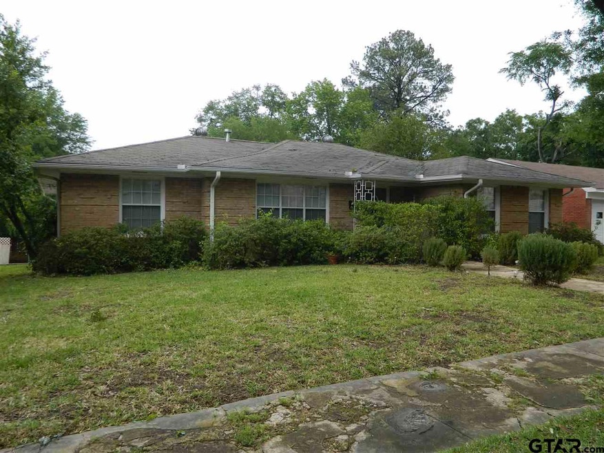 1333 1333 Graham Dr, Tyler, TX 75701 - photo 1
