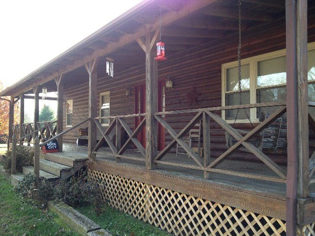 1135 Cindy Dr, Cookeville, TN 38506 - photo 1