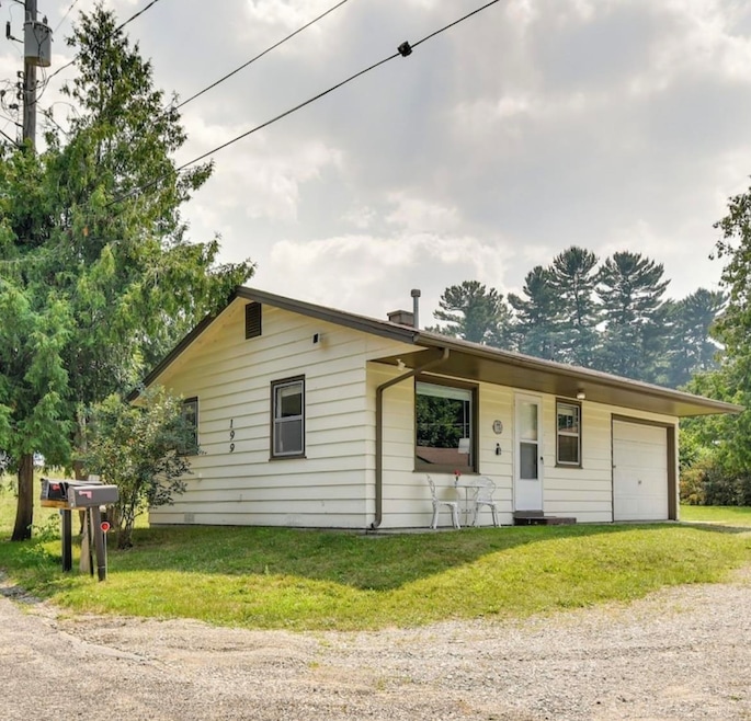 199 Gasoline Aly, Houghton Lake, MI 48629 - photo 1