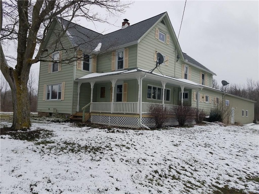 Huge farmhouse!!!