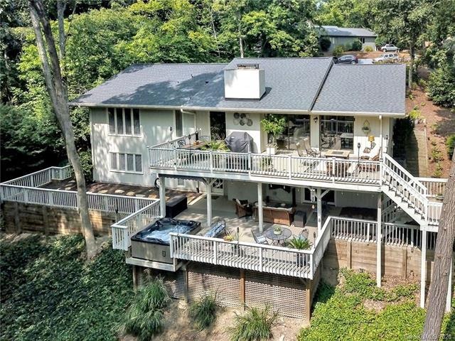 Private golf course lot with amazing outdoor enter