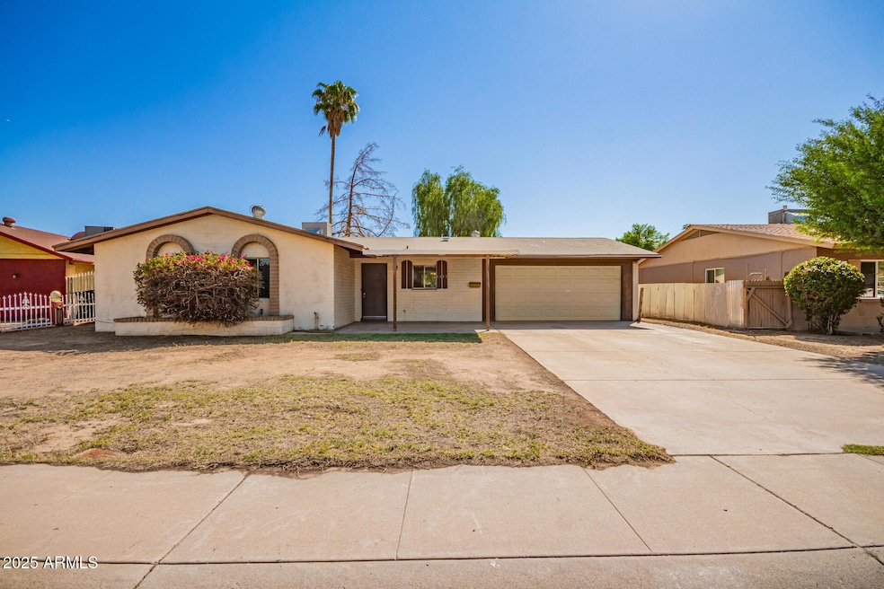 3633 N 60th Ave, Phoenix, AZ 85033 - photo 1