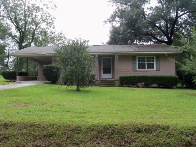 87 Thomas Rd, Douglas, GA 31533 - photo 1