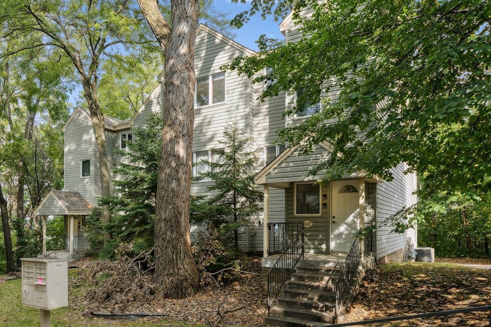 Quiet, woodsy neighborhood