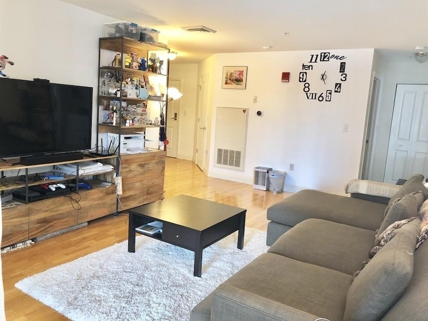 320 Rindge Ave unit 306, Cambridge, MA 02140 - photo 1