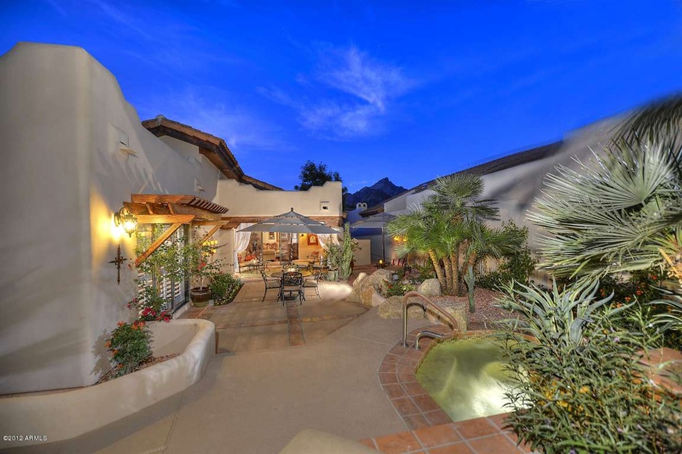 Exterior_Back_Sunset_View
