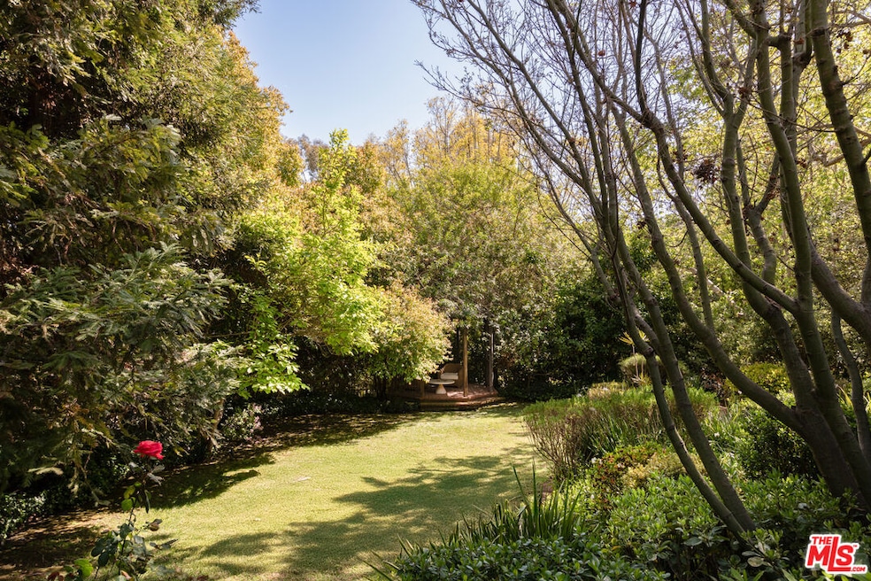 Sold $4,817,000 • Co-Listing Agent