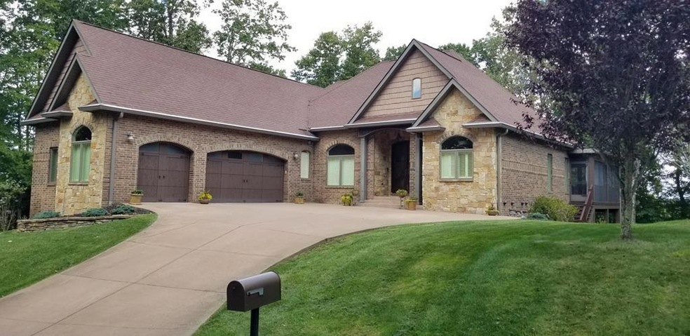 144 Nelson Ln, Daniels, WV 25832 - photo 1