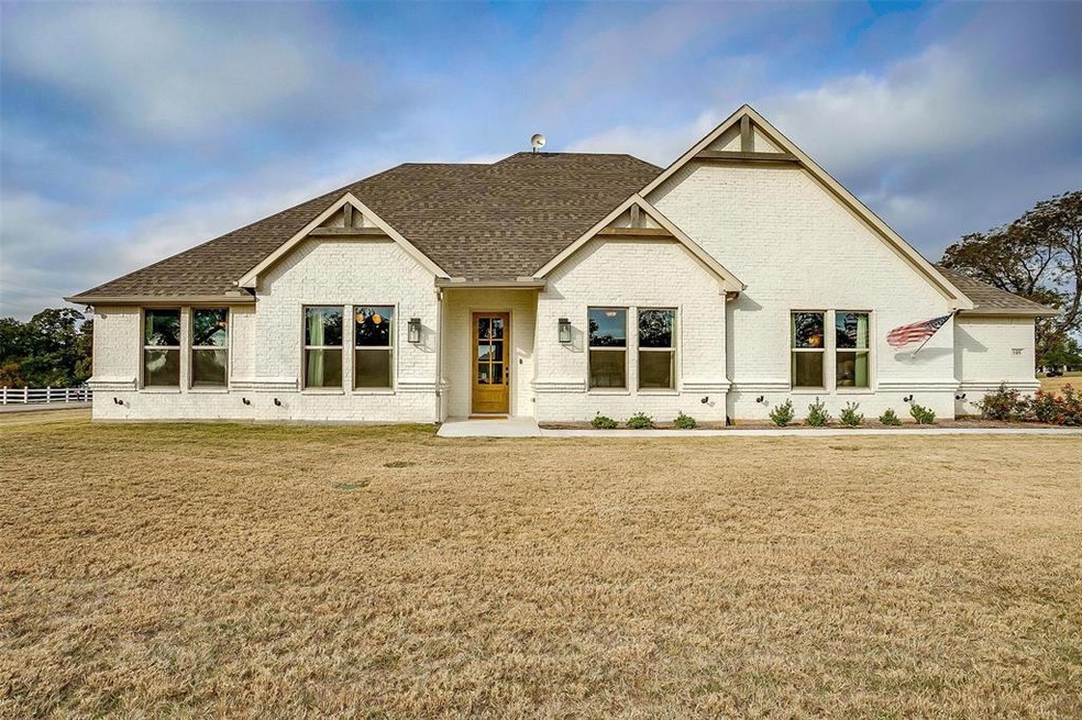 105 Eagle Pointe N, Azle, TX 76020 - photo 1