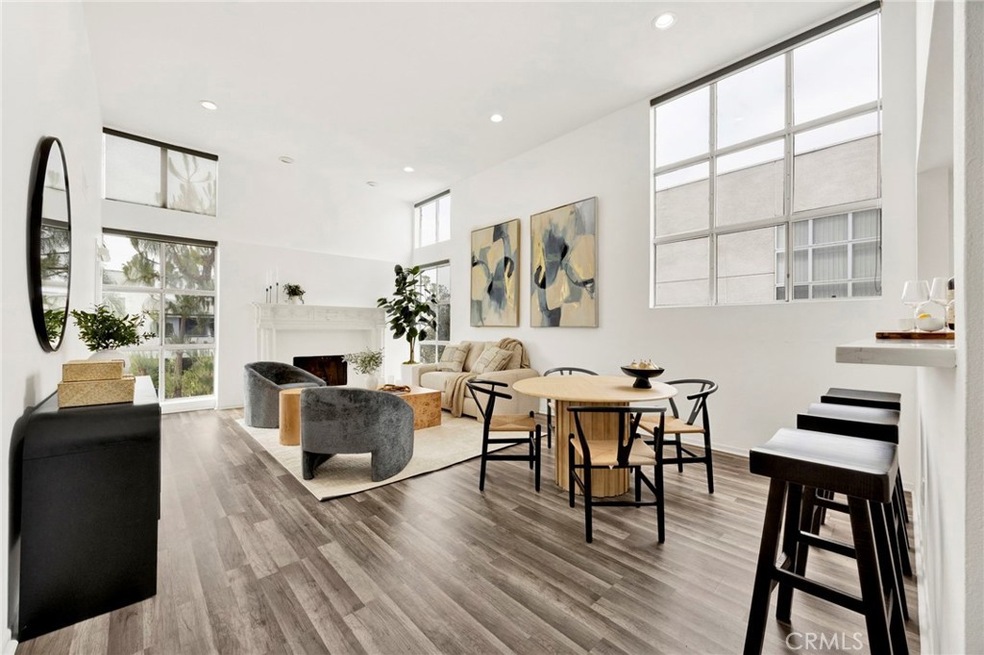 850 S Shenandoah St unit 301, Los Angeles, CA 90035 - photo 1