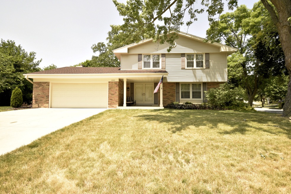 2310 Saratoga Rd, Waukesha, WI 53186 - photo 1