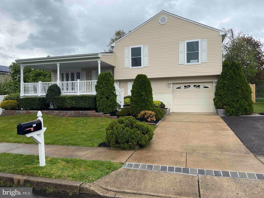 402 Musket Dr, Morrisville, PA 19067 - photo 1