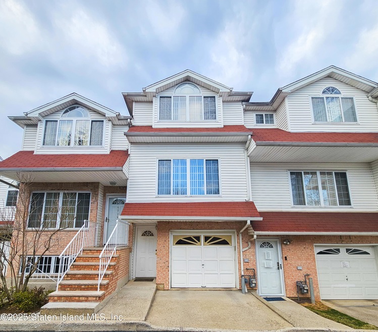 Sold $655,000 • Co-Listing Agent