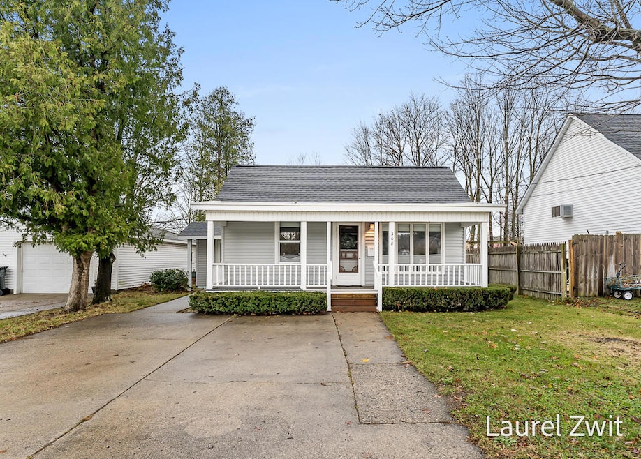 308JohannahSt-1LoRes