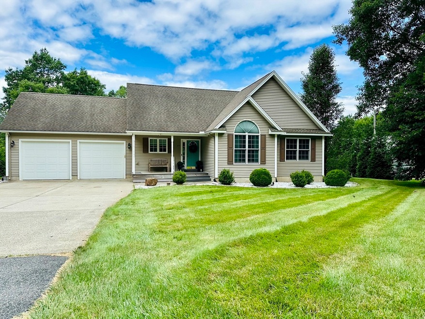 695 West St, Ludlow, MA 01056 - photo 1