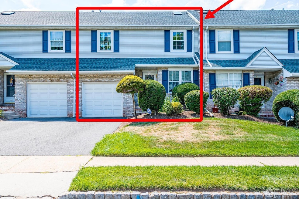 42 Hawthorn Dr, Edison, NJ 08820 - photo 1